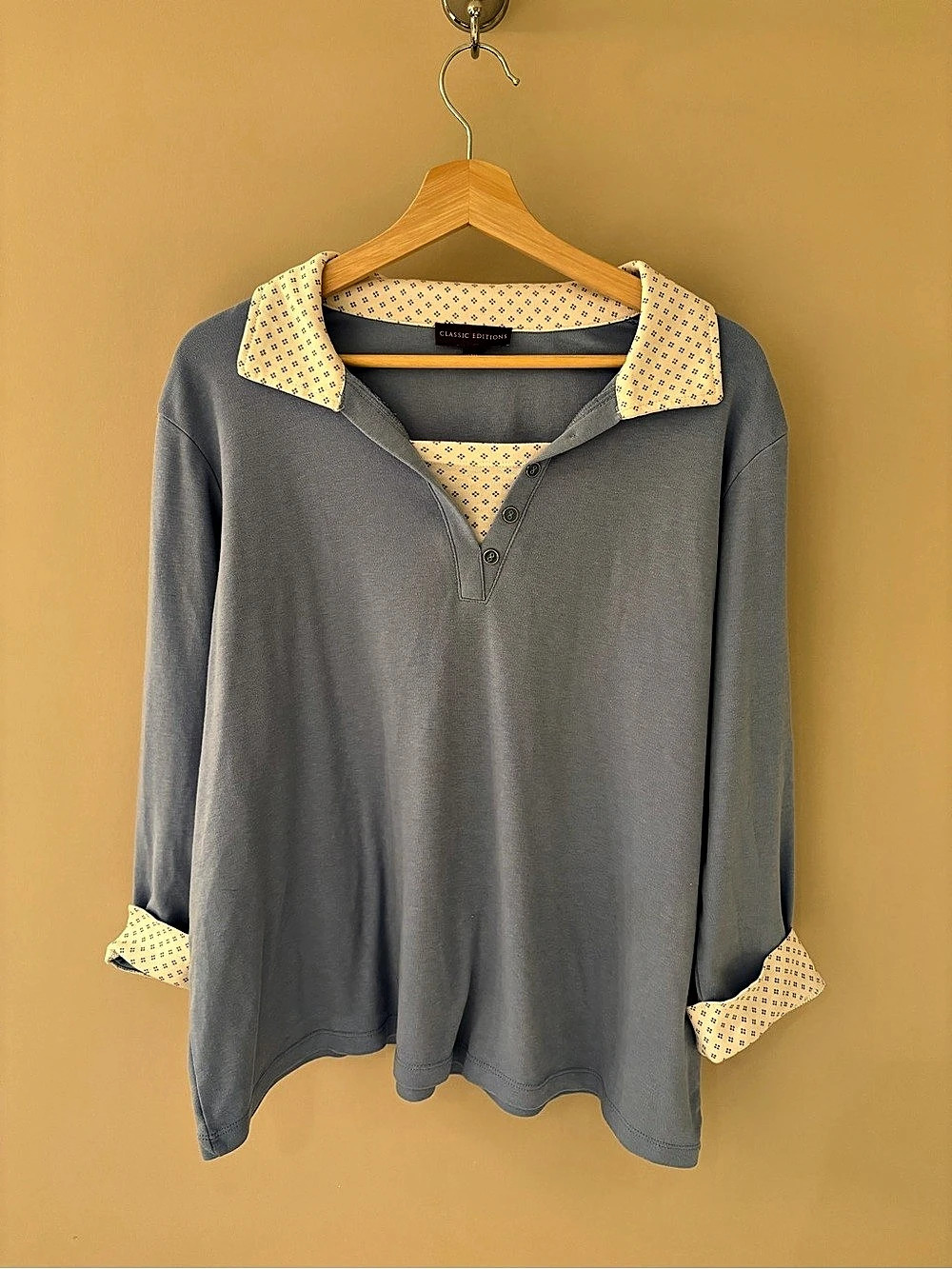 Classic Editions Women's blue Polka Dot Cuff Tunic